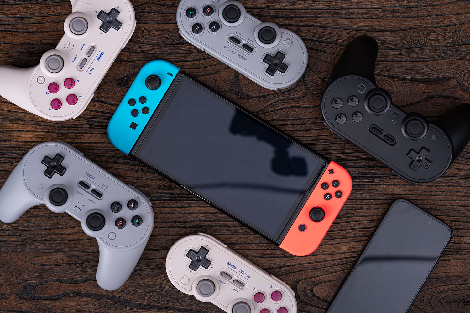 وحدة تحكم لاسلكية 8Bitdo Pro 2 - مراجعة Smart Home Raspberry Pi وسعره