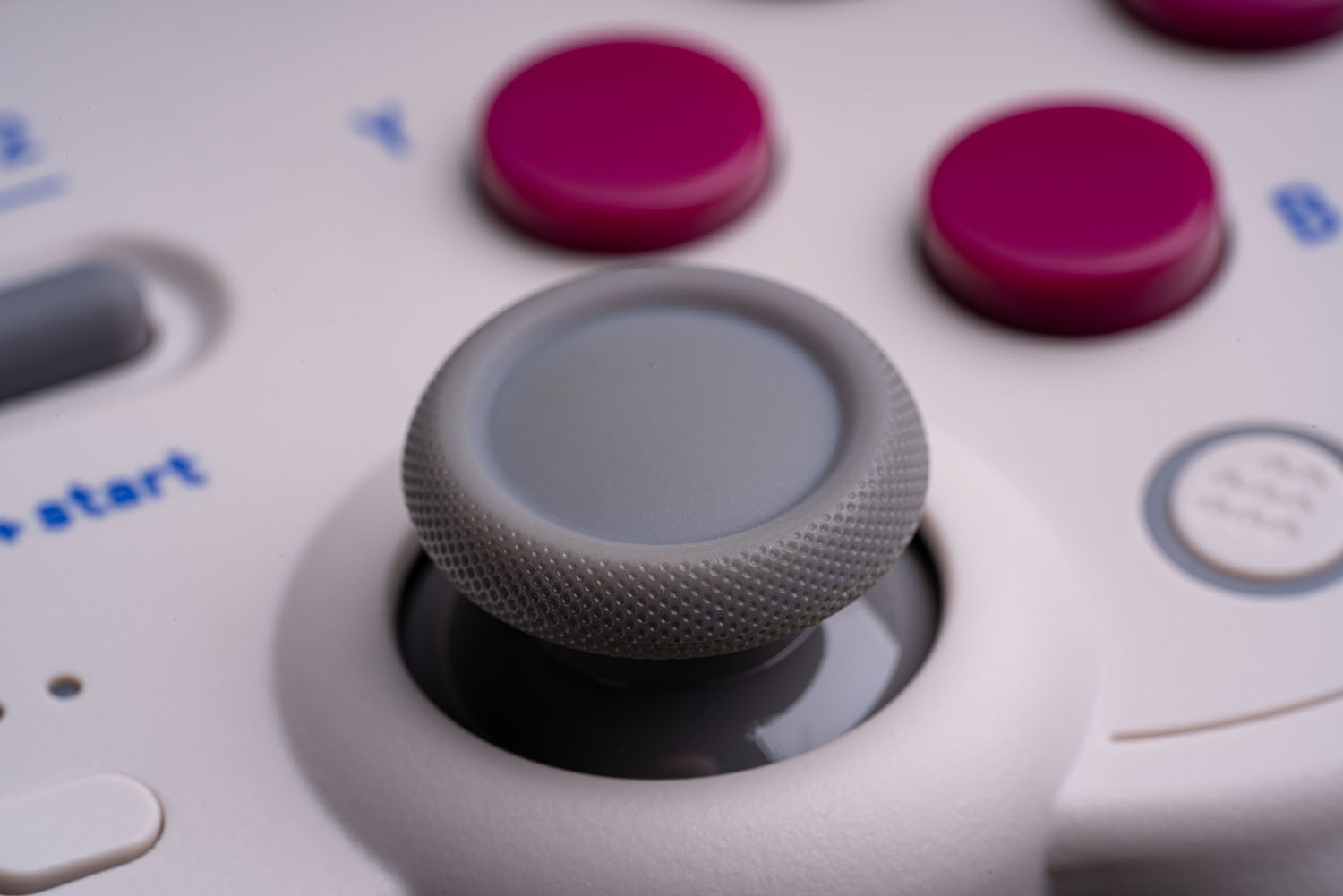 وحدة تحكم ألعاب بلوتوث 8Bitdo- - مراجعة Smart Home Raspberry Pi وسعره