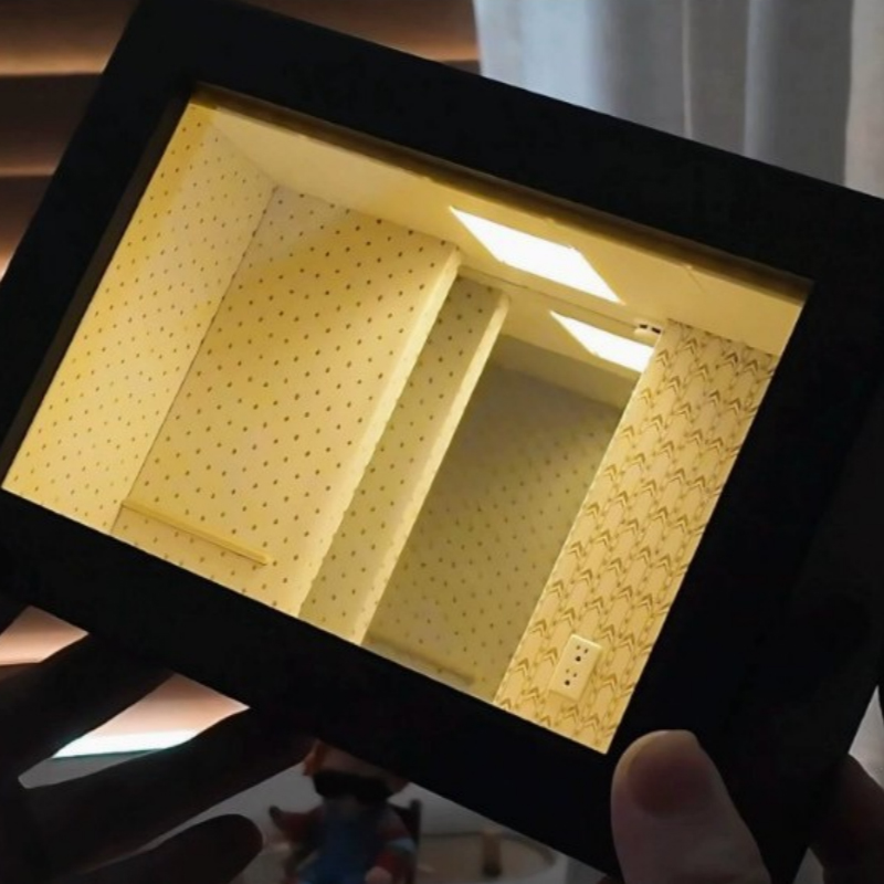 مرآة إبداعية بتصميم الهاوية ال - مراجعة Smart Home Retrofit وسعره